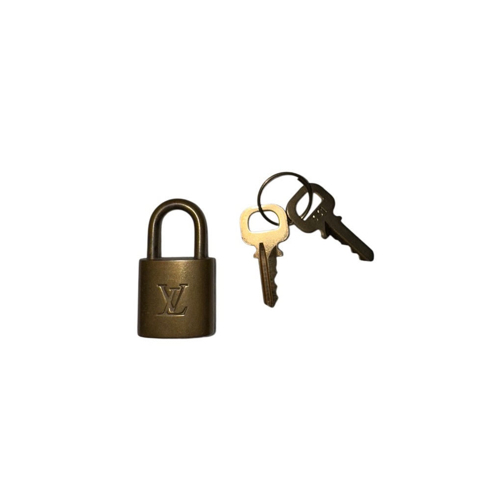 Vintage Louis Vuitton Lock and Key with original box (authentic)